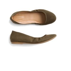 Comfy green flats, Size 10